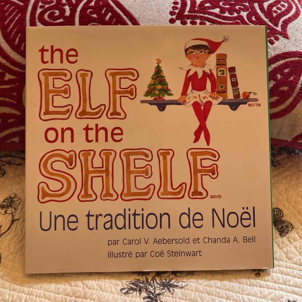 FRENCH BOOK: Elf on the Shelf. Hardcover
